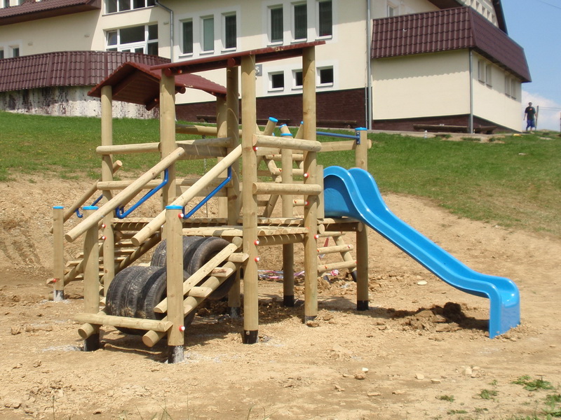 detske ihrisko Detský domov Semeteš, 2011