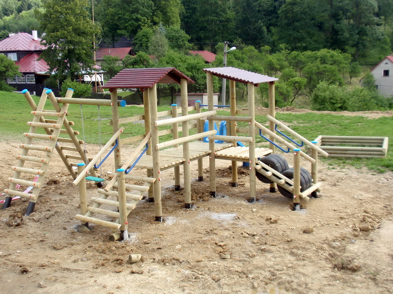 detske ihrisko Detský domov Semeteš, 2011