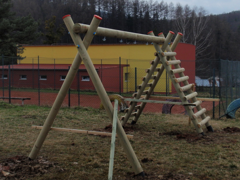 detske ihrisko ZŠ Zemplínske Hámre, 2011
