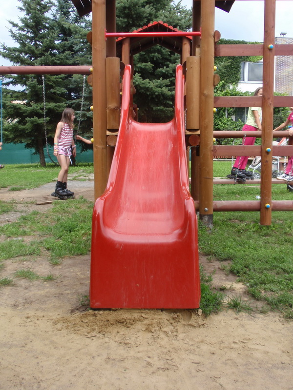 detske ihrisko Obec Bzovík, 2011