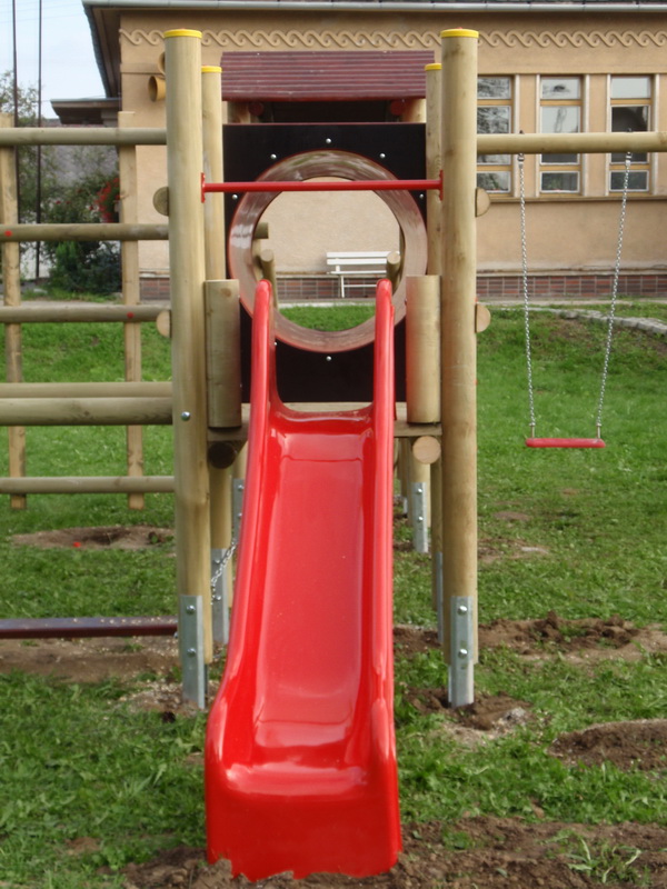 detske ihrisko Obec Dolné Kočkovce, 2010