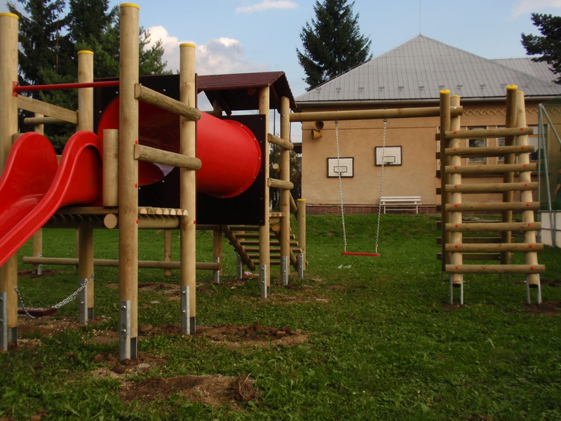 detske ihrisko Obec Dolné Kočkovce, 2010