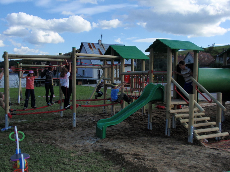 detske ihrisko Obec Kocurany, 2010