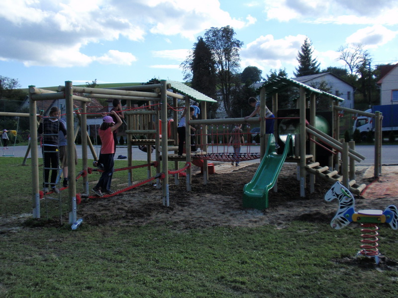 detske ihrisko Obec Kocurany, 2010