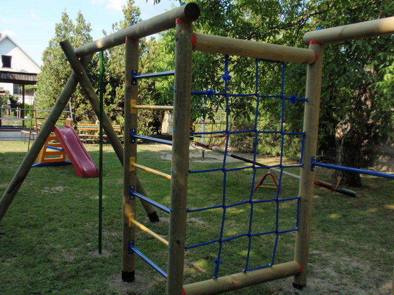 detske ihrisko MŠ Mierovo, 2011