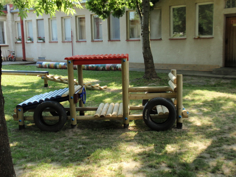 detske ihrisko MŠ Mierovo, 2011