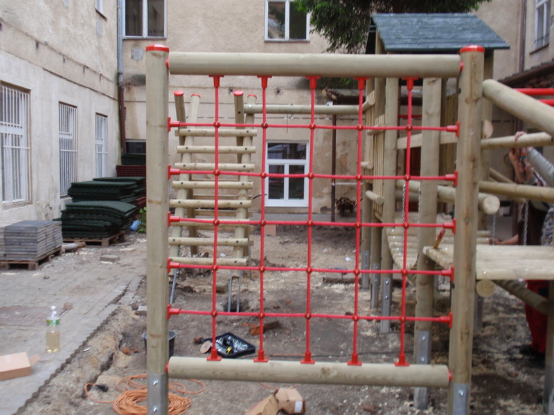 detske ihrisko ZŠ Trnava, Halenárska, 2010