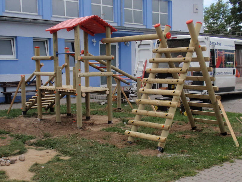 detske ihrisko Mestský športový areál, Stará Turá, 2011