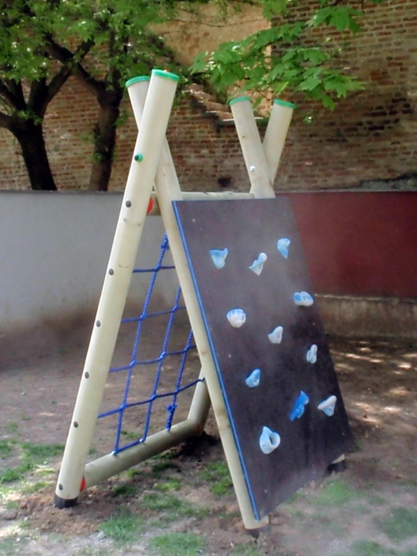 detske ihrisko MŠ Trnava, Vajanského, 2011