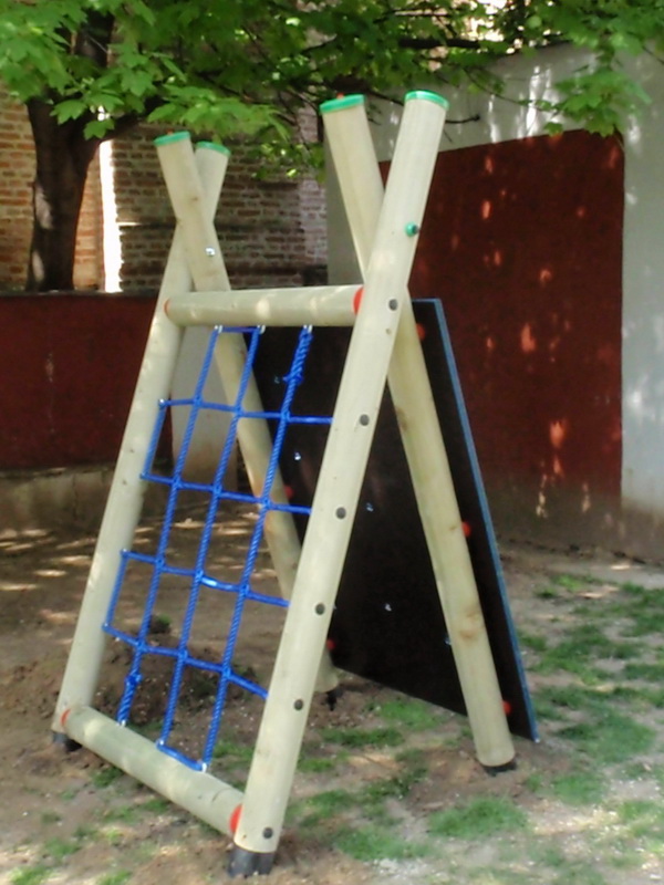 detske ihrisko MŠ Trnava, Vajanského, 2011