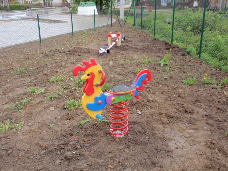detske ihrisko Obec Bolešov, 2011
