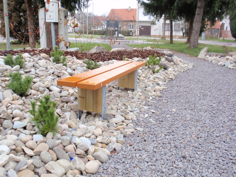 detske ihrisko Obec Poluvsie, 2010