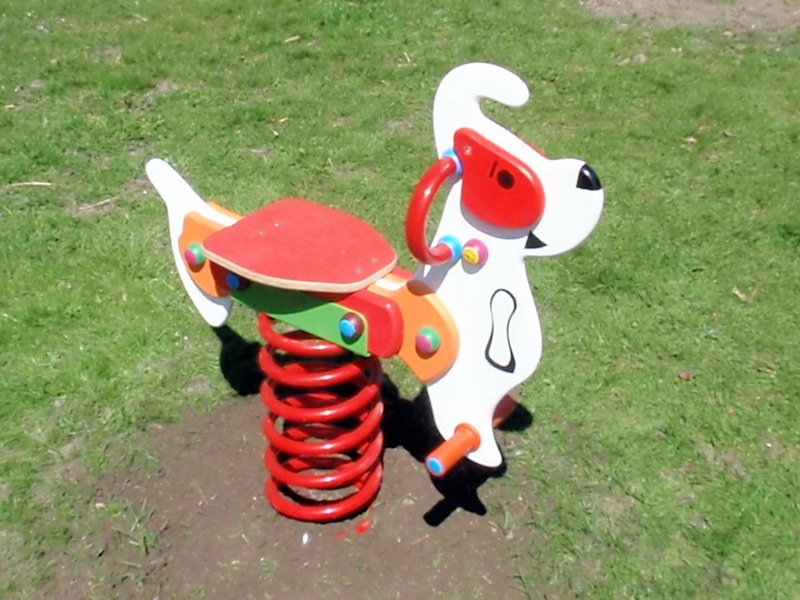 detske ihrisko MŠ Liptovský Mikuláš, Nábrežie 4.apríla, 2011