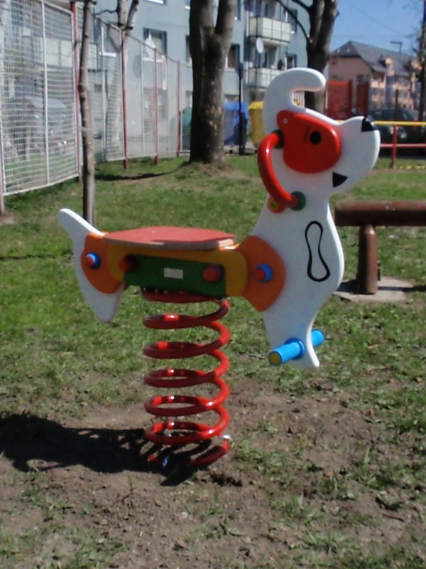 detske ihrisko MŠ Liptovský Mikuláš, Nábrežie 4.apríla, 2011