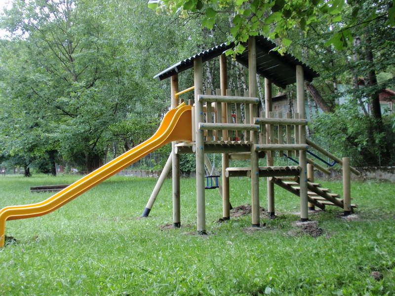 detske ihrisko MŠ Banská Bystrica, Družby, 2011