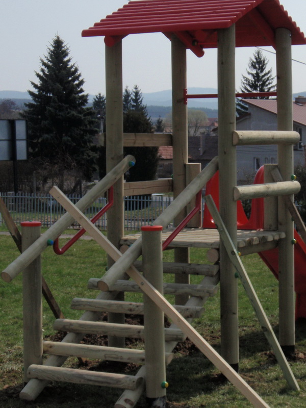 detske ihrisko MŠ Čereňany, 2011