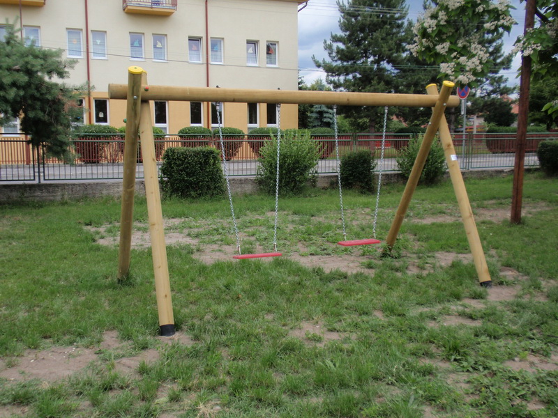 detske ihrisko ZŠ Zohor, 2011