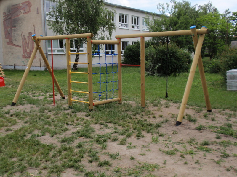 detske ihrisko ZŠ Zohor, 2011