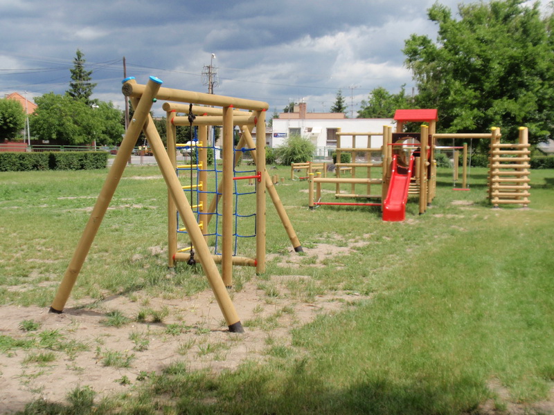 detske ihrisko ZŠ Zohor, 2011