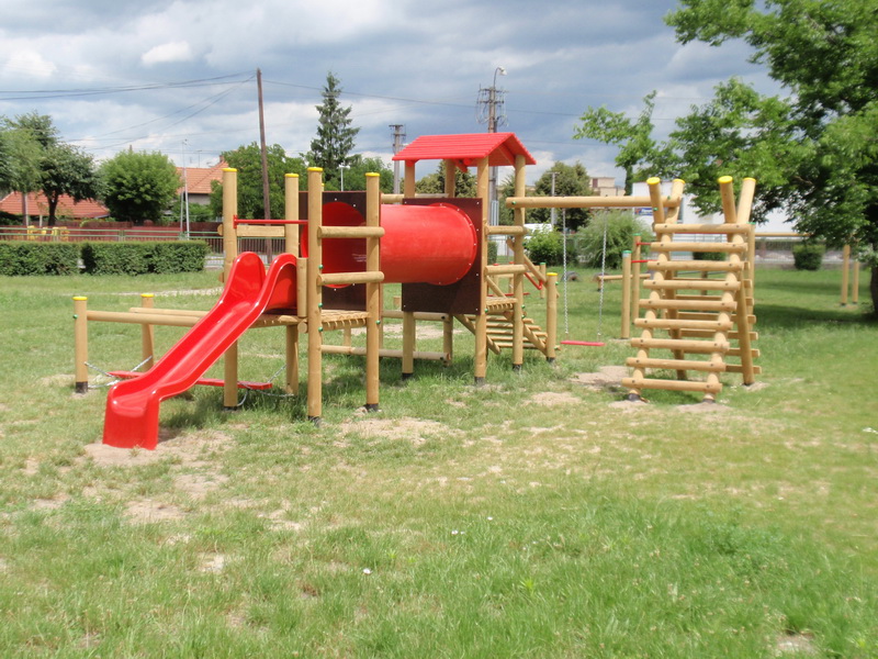 detske ihrisko ZŠ Zohor, 2011