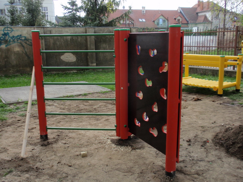 detske ihrisko MŠ Trenčín, 1.mája, 2011