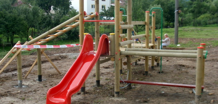 detske ihrisko Obec Krnča, 2011
