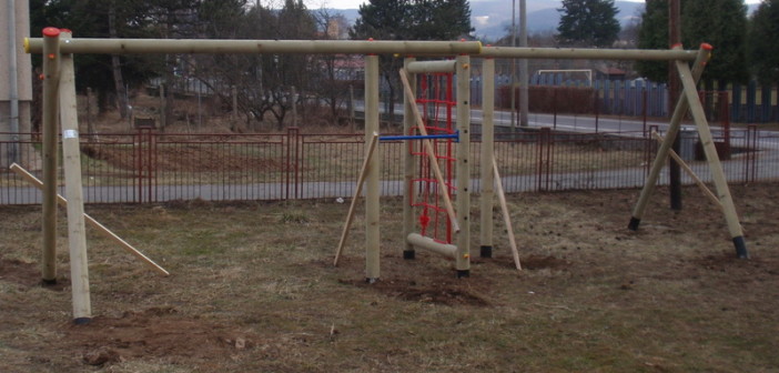 detske ihrisko ZŠ Pliešovce, 2012