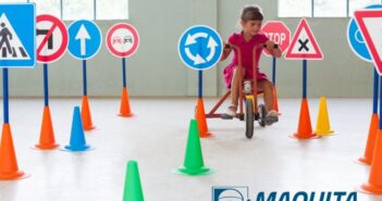 Školské dopravné značky 85 cm, 12 ks Školské dopravné značky 85 cm, 12 ks